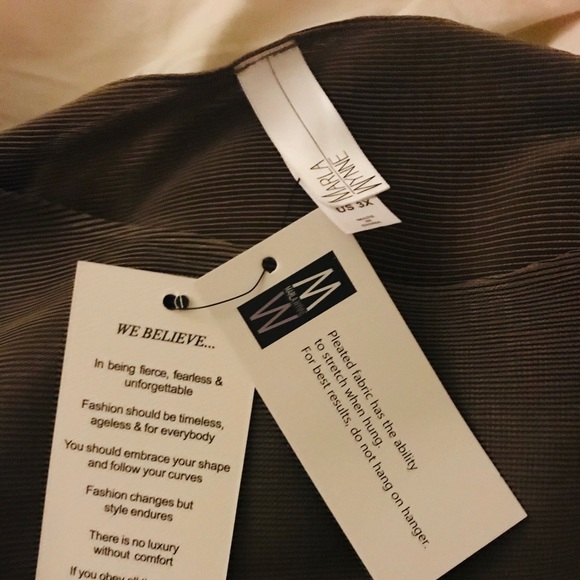 Tunic - Picture 4 of 4